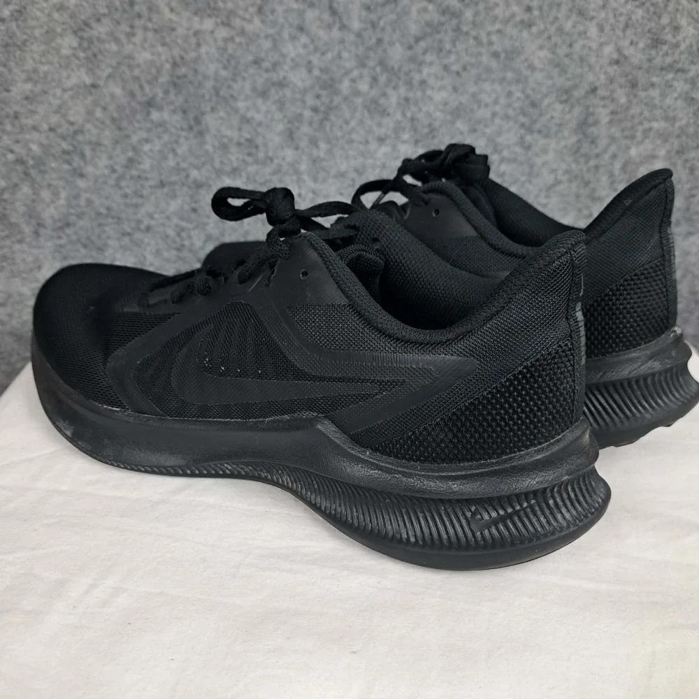 Nike Downshifter 10 Mens 10 Black‎ Iron Grey CI9981-002 Athletic Running Sneaker